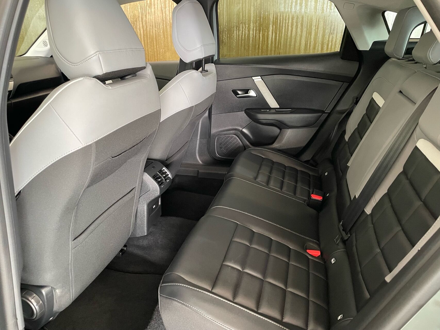 Billede af Citroën e-C4 EL Max 156HK 5d Aut.