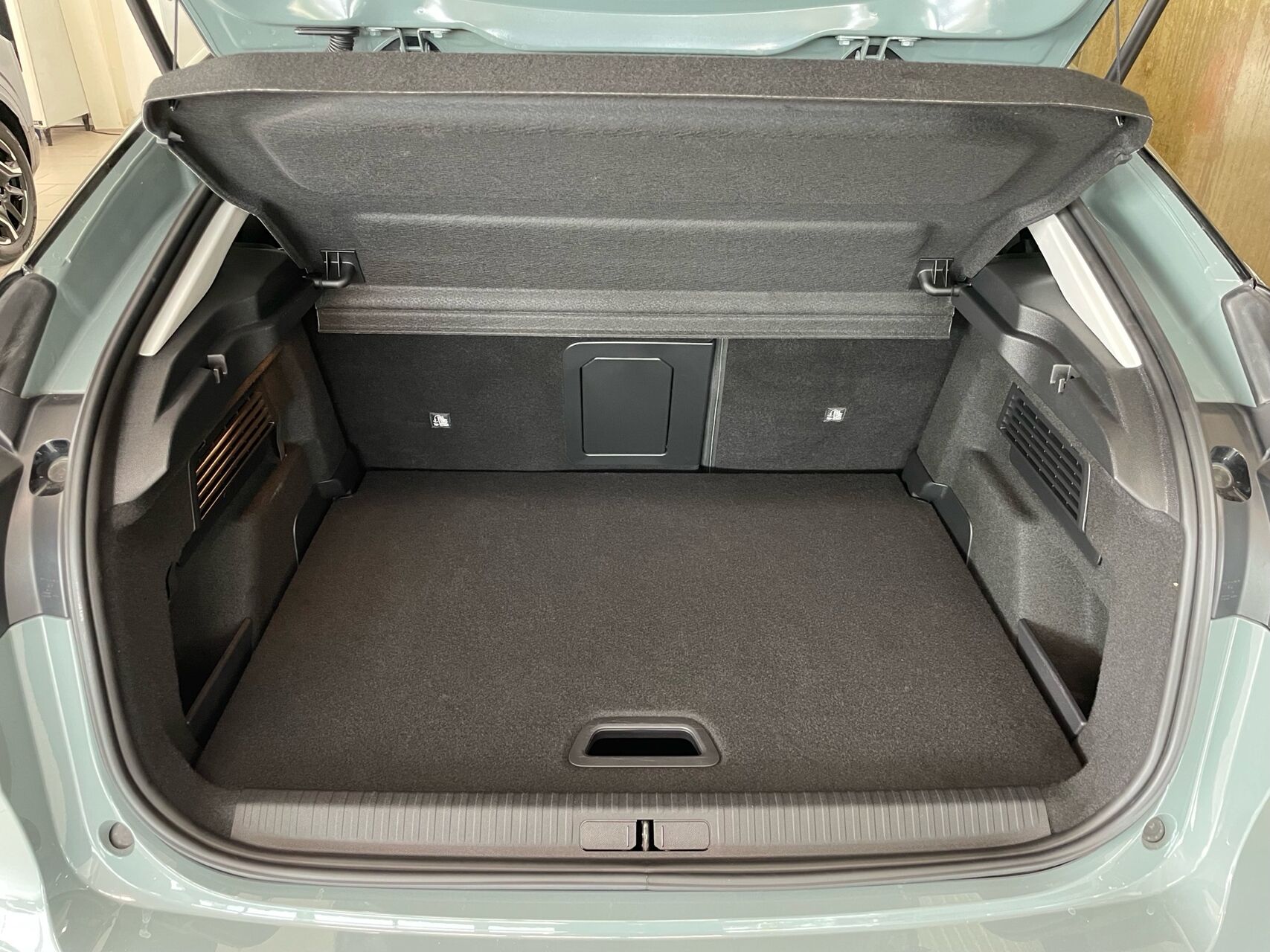 Billede af Citroën e-C4 EL Max 156HK 5d Aut.