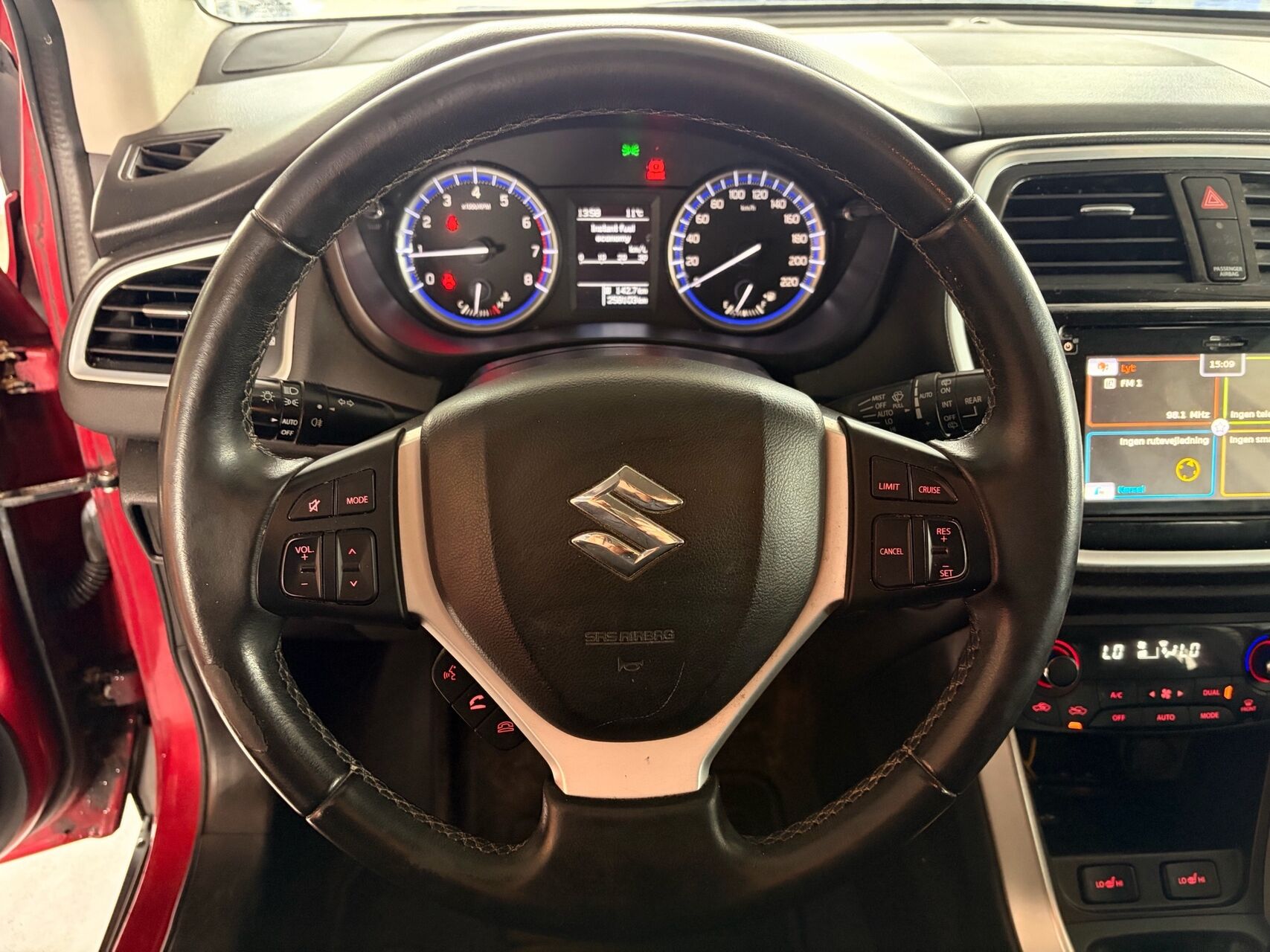 Billede af Suzuki S-Cross 1,0 Boosterjet Active 112HK 5d