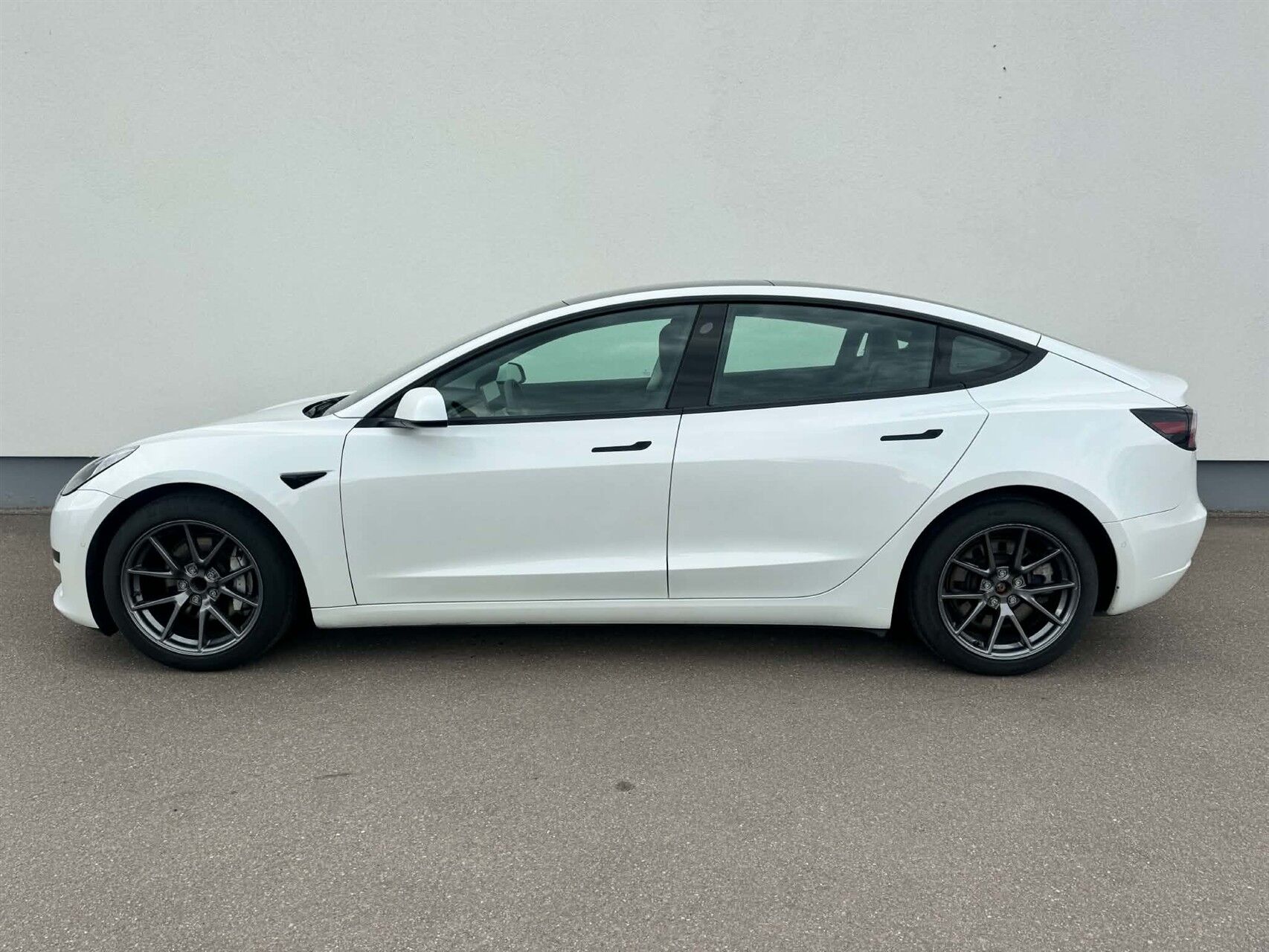 Billede af Tesla Model 3 EL Standard Range Plus 258HK Aut.