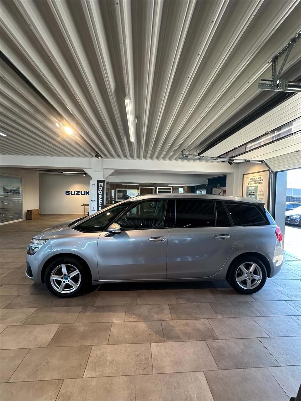 Billede af Citroën Grand C4 Picasso 1,6 Blue HDi Iconic Limited start/stop 120HK