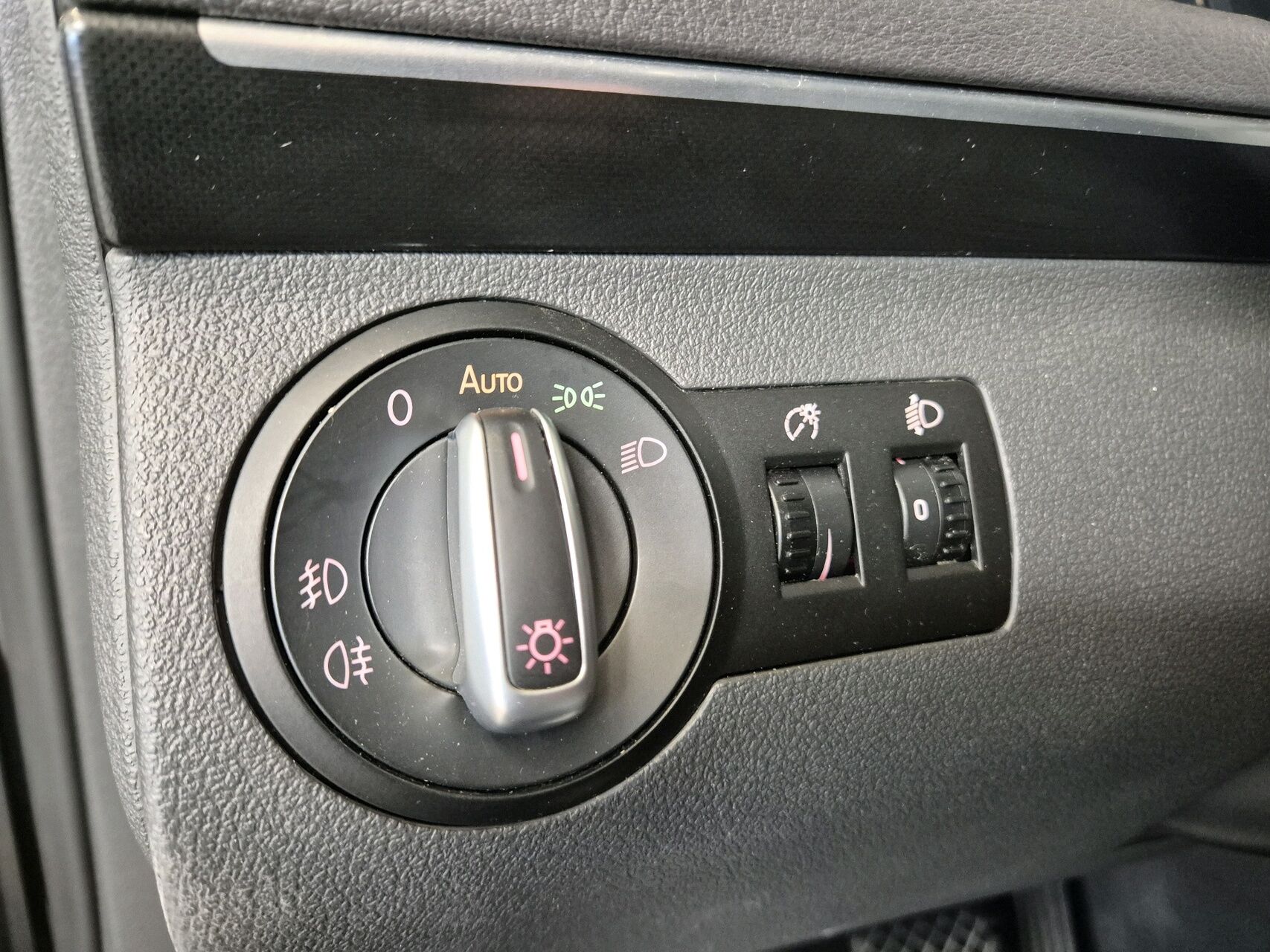 Billede af VW Touran 2,0 TDI Comfortline DSG 140HK 6g Aut.