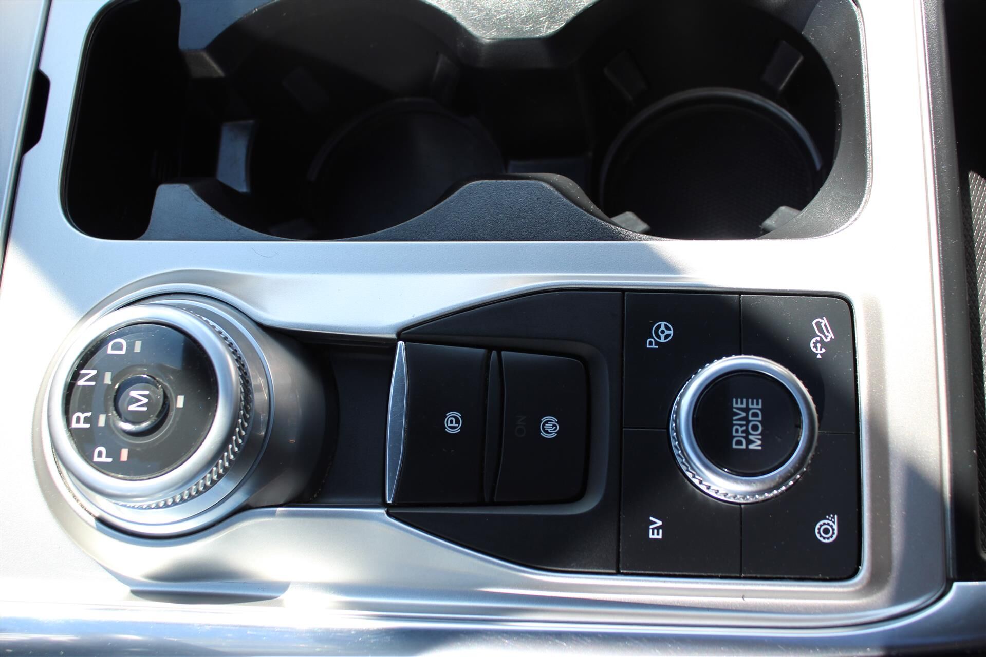 Billede af Ford Explorer 3,0 EcoBoost  Plugin-hybrid ST-Line 4WD 457HK 5d 10g Aut.