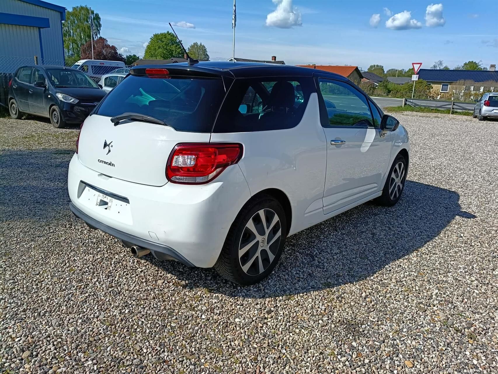 Billede af Citroën DS3 1,6 HDi FAP Dstyle 92HK 3d