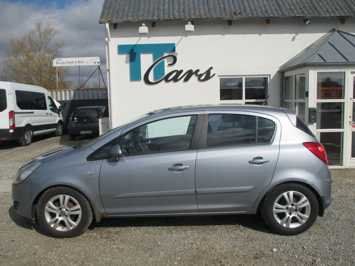 Billede af Opel Corsa 1,2 Twinport Essentia Easytronic 80HK 5d Aut.