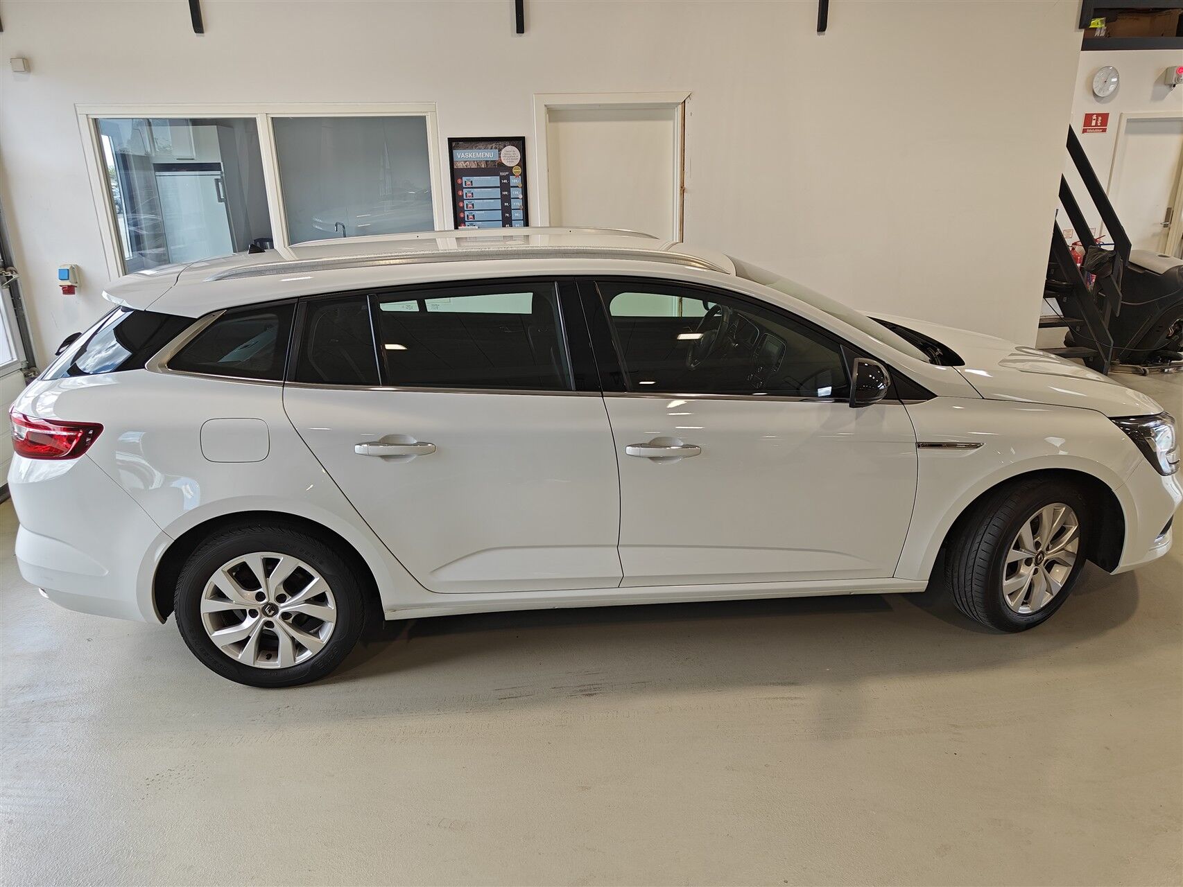 Billede af Renault Mégane Sport Tourer 1,3 TCE GPF Limited 140HK Stc 6g