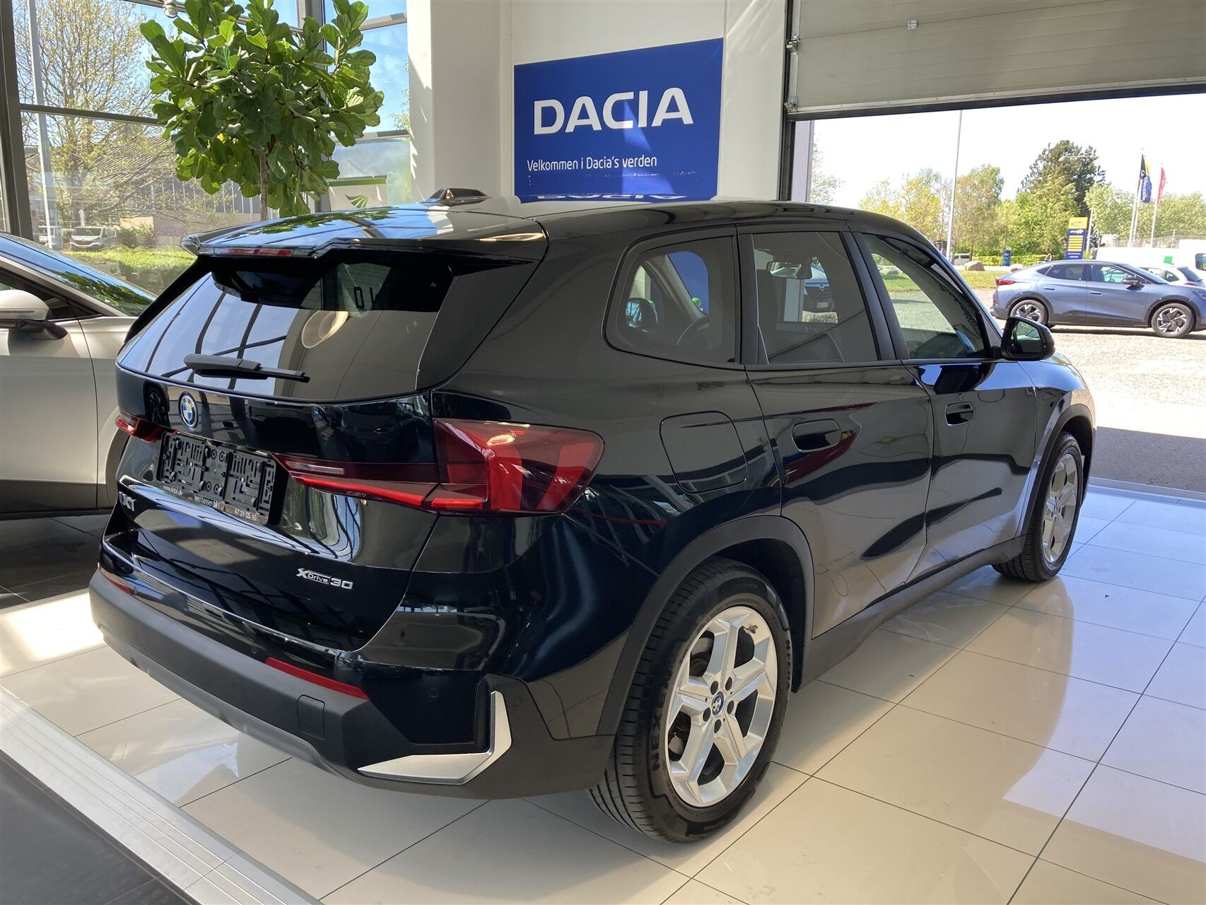 Billede af BMW iX1 xDrive30 EL xLine 4x4 313HK 5d Aut.