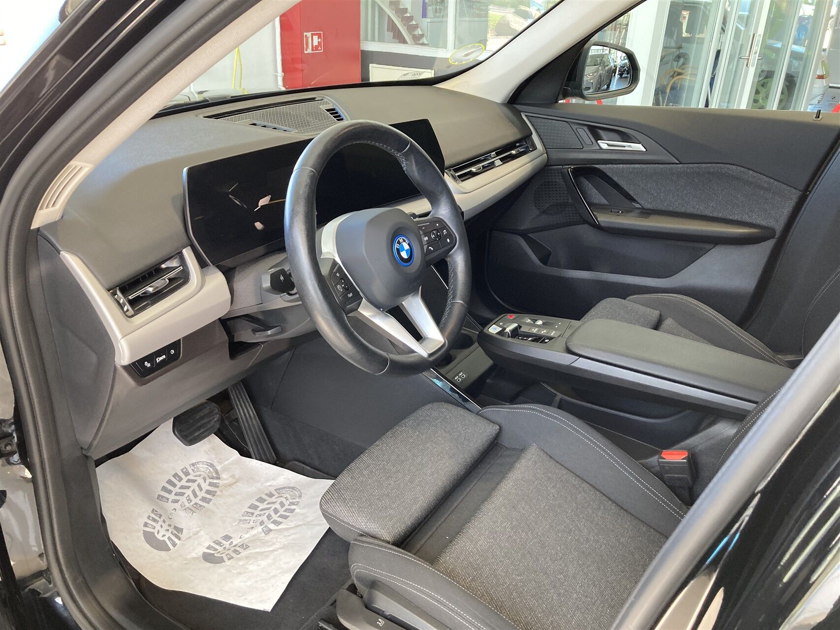 Billede af BMW iX1 xDrive30 EL xLine 4x4 313HK 5d Aut.