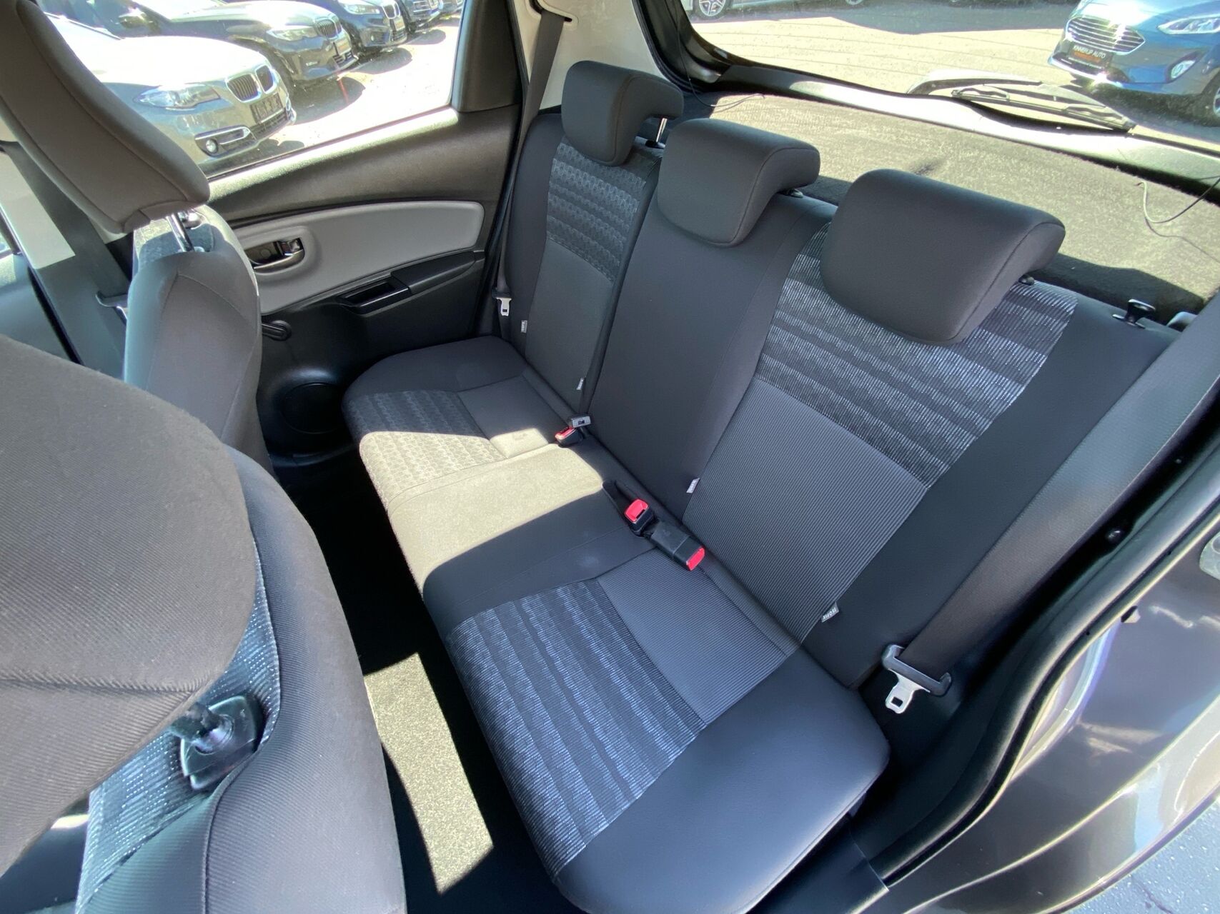 Billede af Toyota Yaris 1,3 VVT-I T2 Premium 100HK 5d 6g