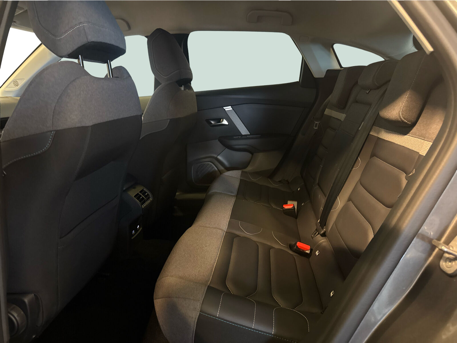 Billede af Citroën e-C4 EL Max 136HK 5d Aut.