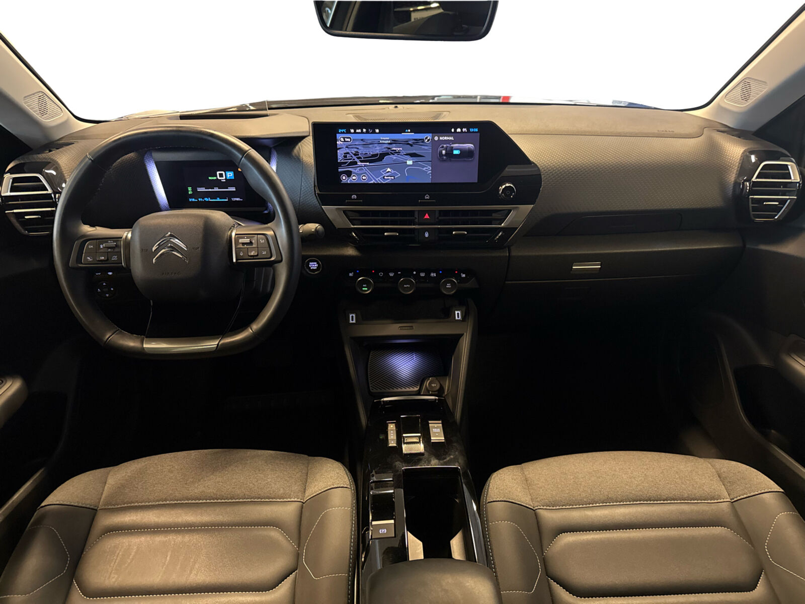 Billede af Citroën e-C4 EL Max 136HK 5d Aut.