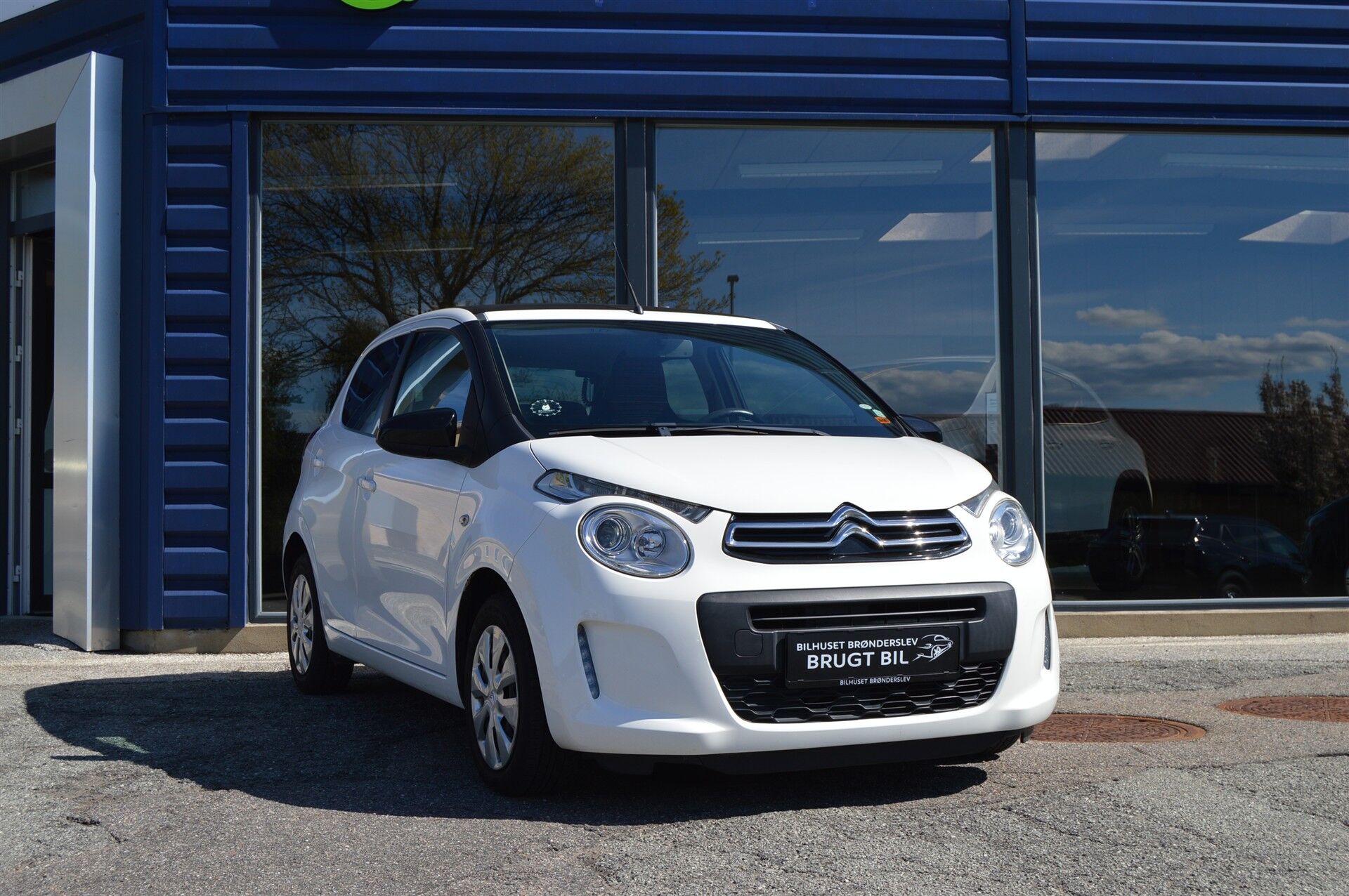 Billede af Citroën C1 1,0 VTi Funky Airscape start/stop 68HK 5d