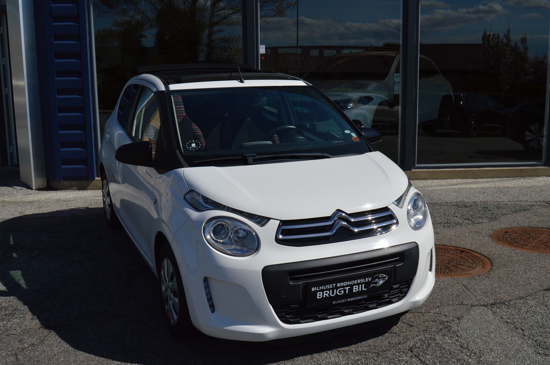 Billede af Citroën C1 1,0 VTi Funky Airscape start/stop 68HK 5d
