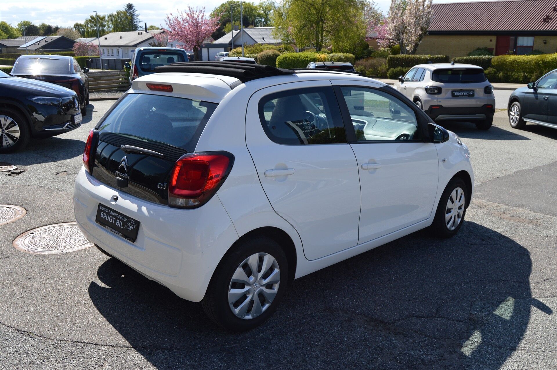 Billede af Citroën C1 1,0 VTi Funky Airscape start/stop 68HK 5d