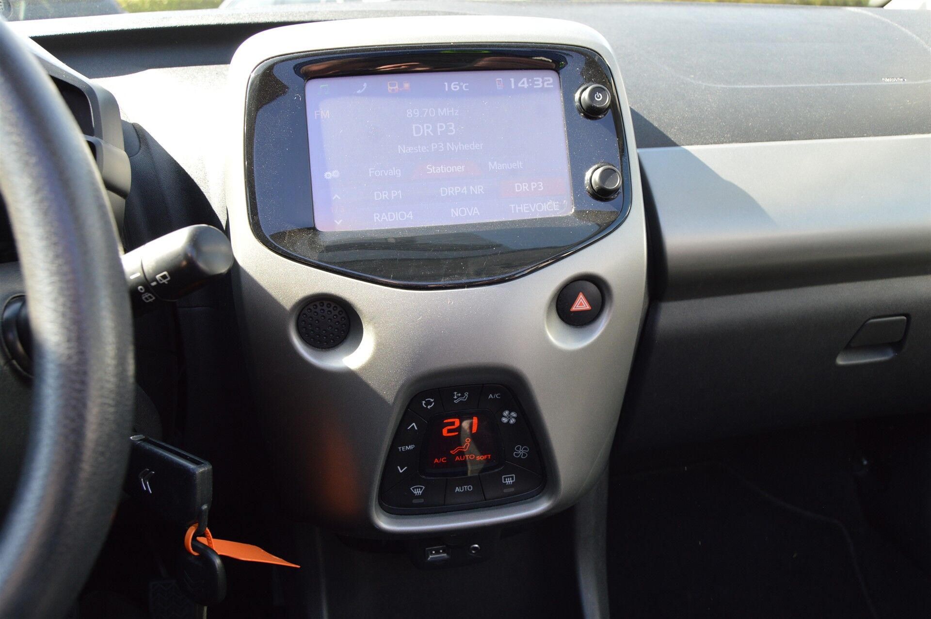 Billede af Citroën C1 1,0 VTi Funky Airscape start/stop 68HK 5d