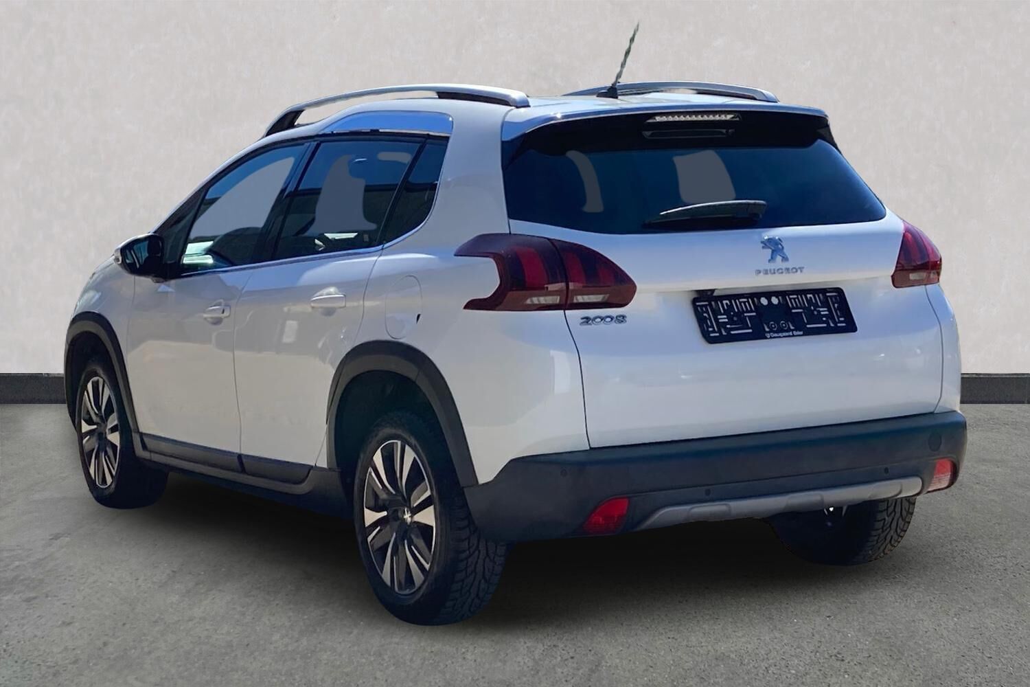 Billede af Peugeot 2008 1,2 e-THP Desire Sky 110HK 5d