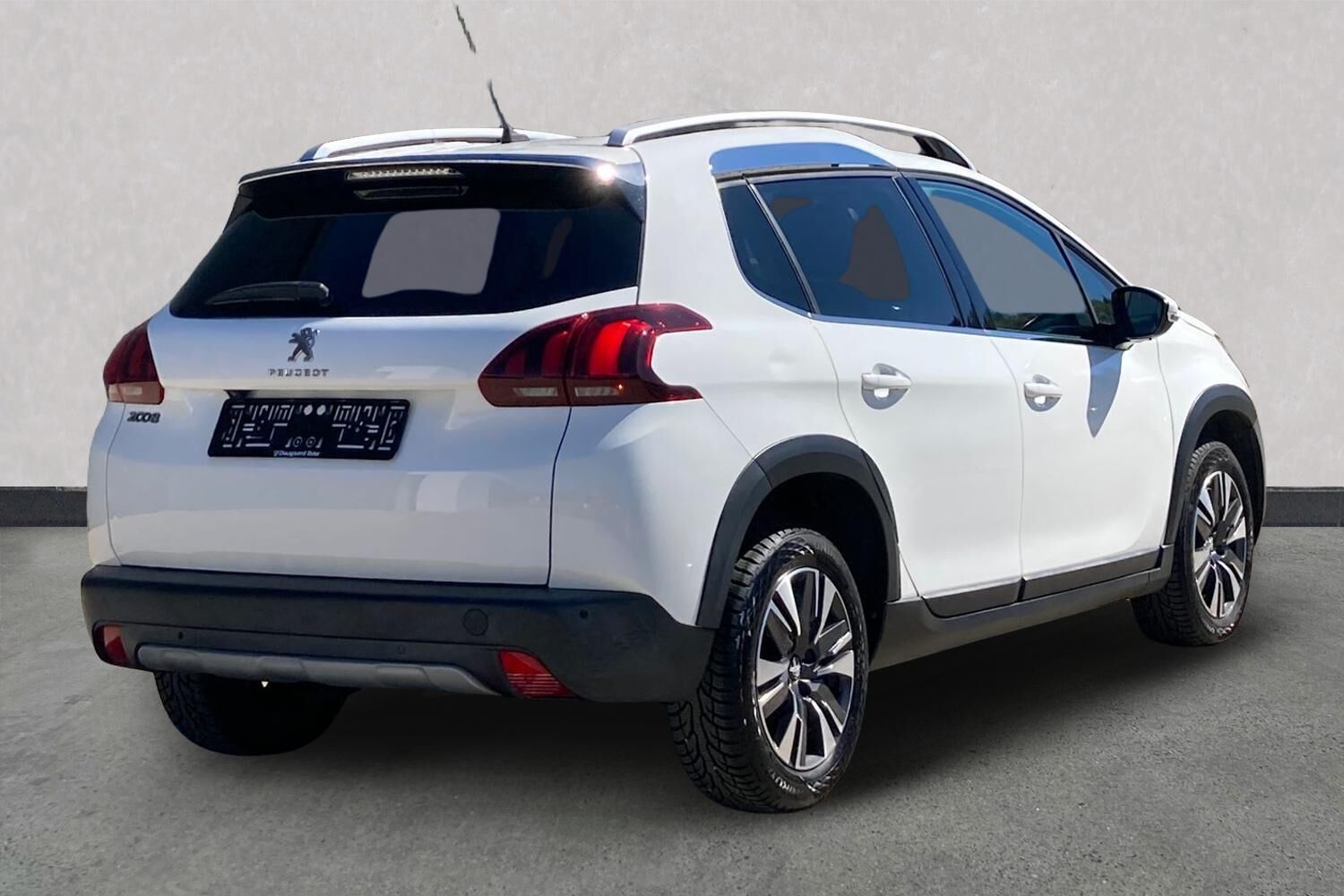 Billede af Peugeot 2008 1,2 e-THP Desire Sky 110HK 5d