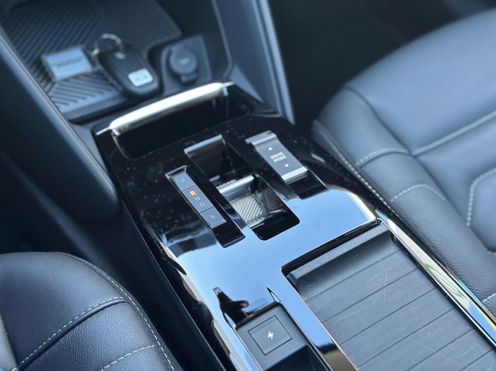 Billede af Citroën e-C4 EL Shine Sport 136HK 5d Aut.