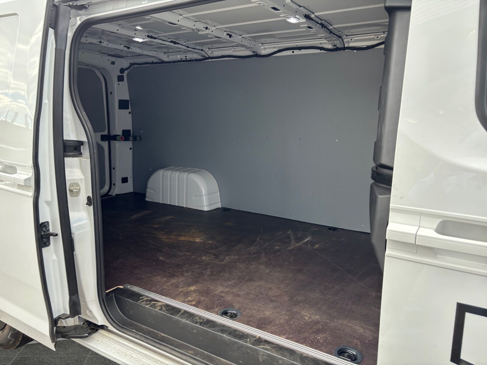 Billede af Farizon SV L2H1 83 kWh 231HK Van Aut.
