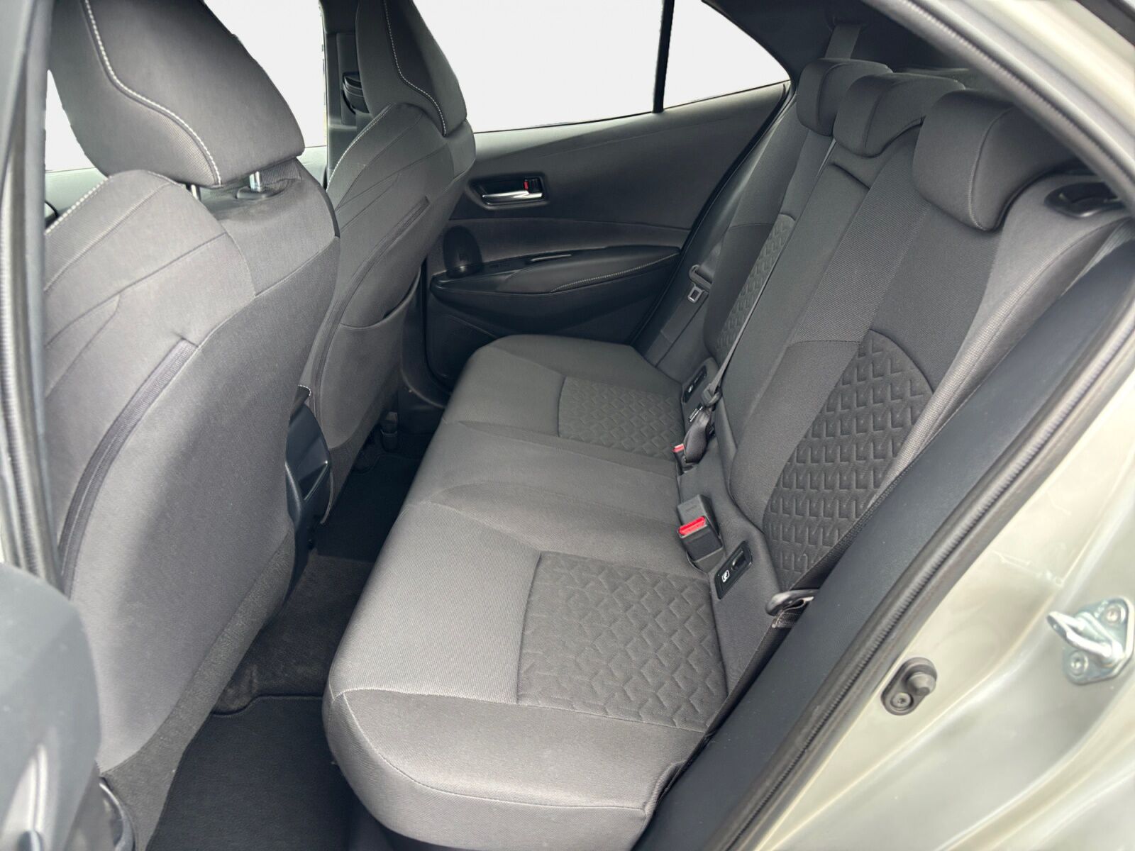 Billede af Toyota Corolla 2,0 Hybrid H3 Premium E-CVT 180HK 5d 6g Aut.