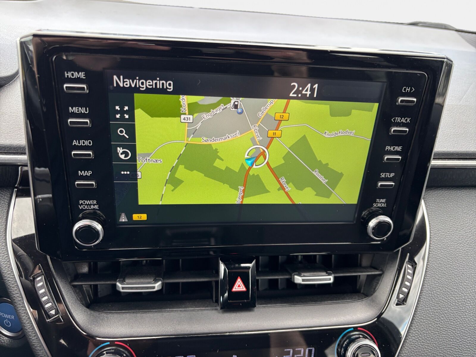 Billede af Toyota Corolla 2,0 Hybrid H3 Premium E-CVT 180HK 5d 6g Aut.