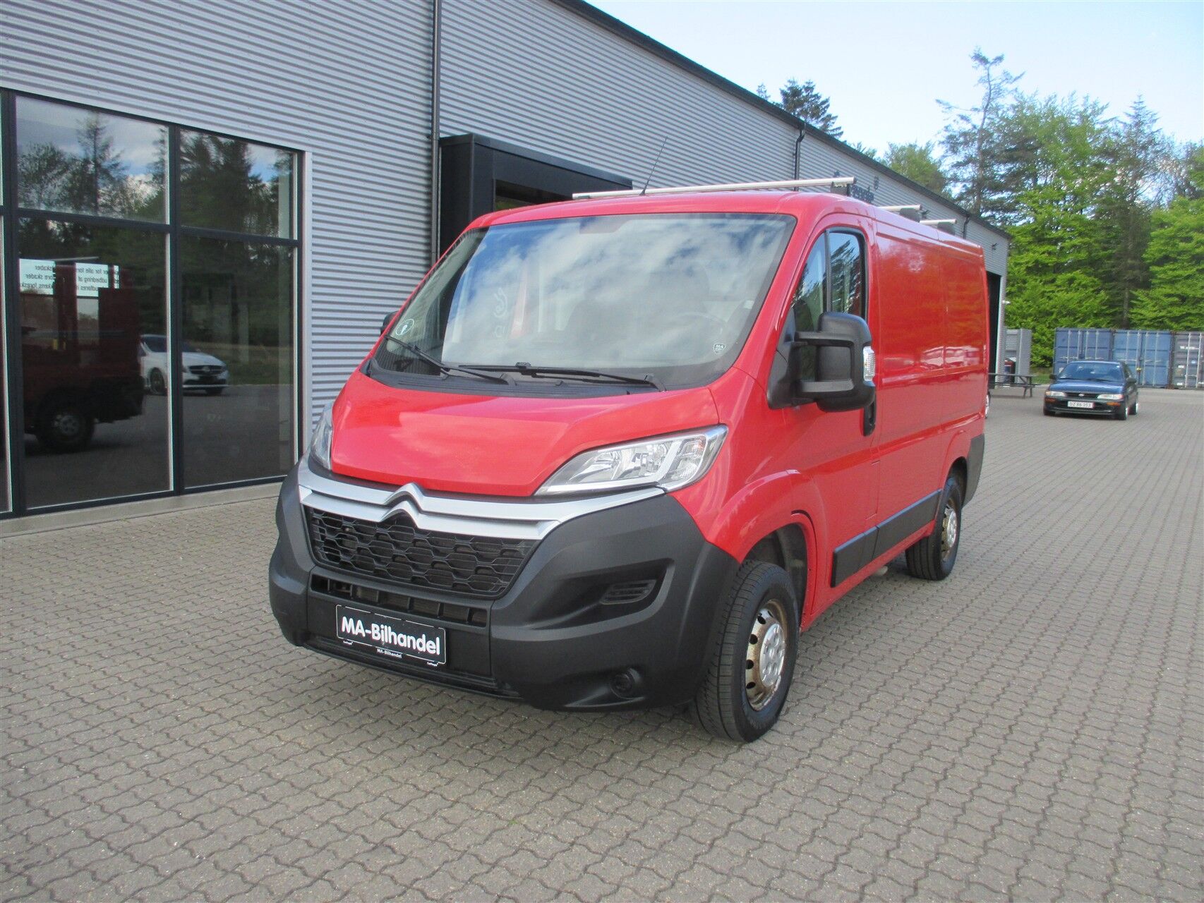 Billede af Citroën Jumper 30 L1H1 2,2 Blue HDi Flexline start/stop 120HK Van