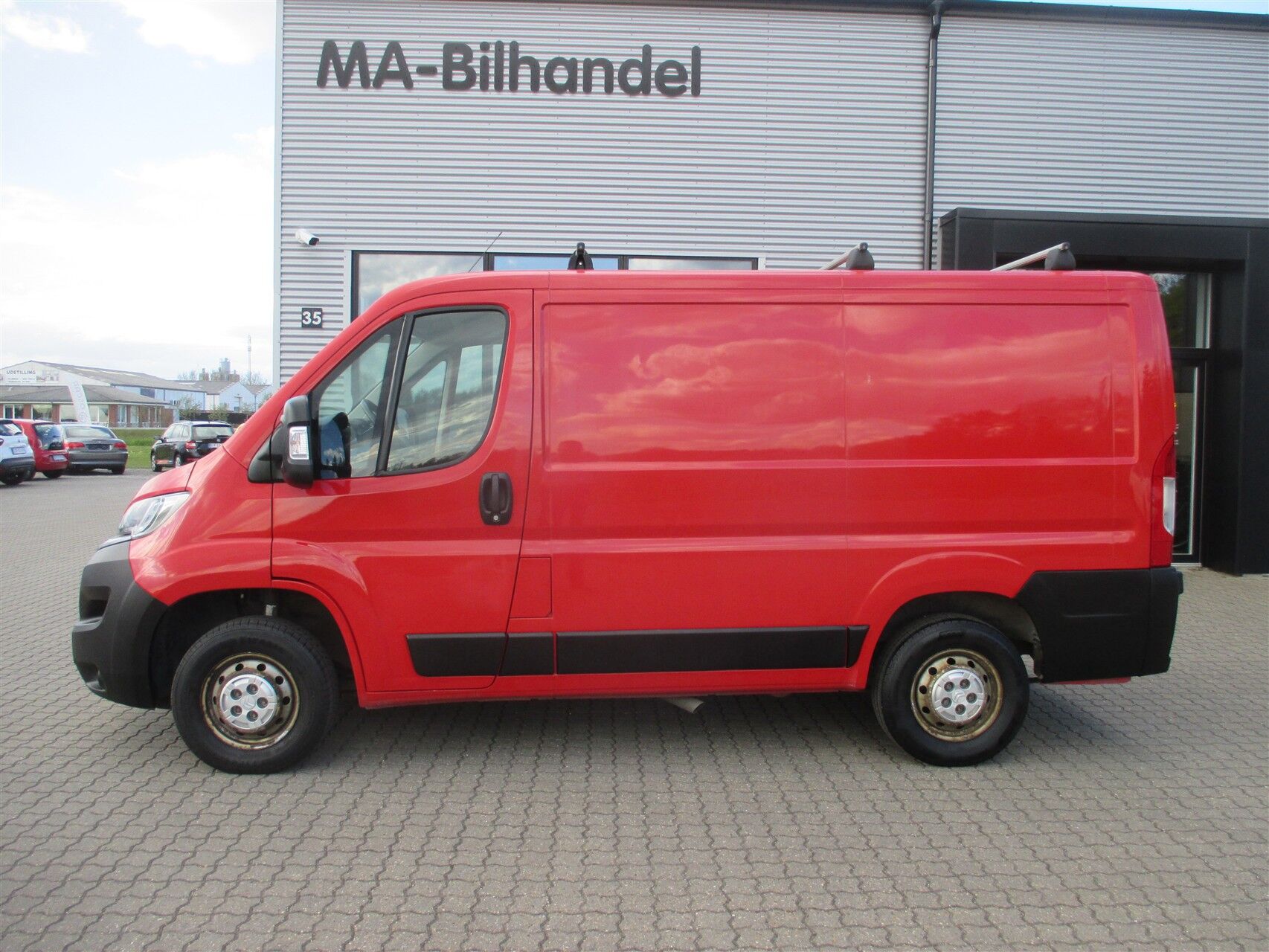 Billede af Citroën Jumper 30 L1H1 2,2 Blue HDi Flexline start/stop 120HK Van