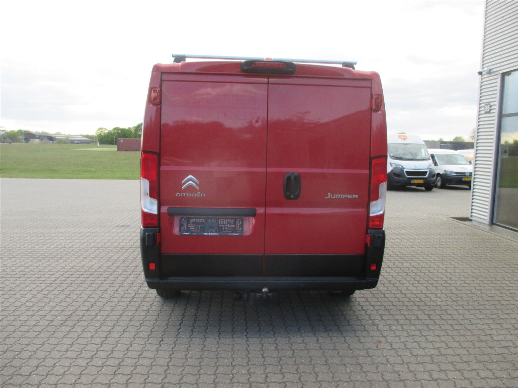 Billede af Citroën Jumper 30 L1H1 2,2 Blue HDi Flexline start/stop 120HK Van