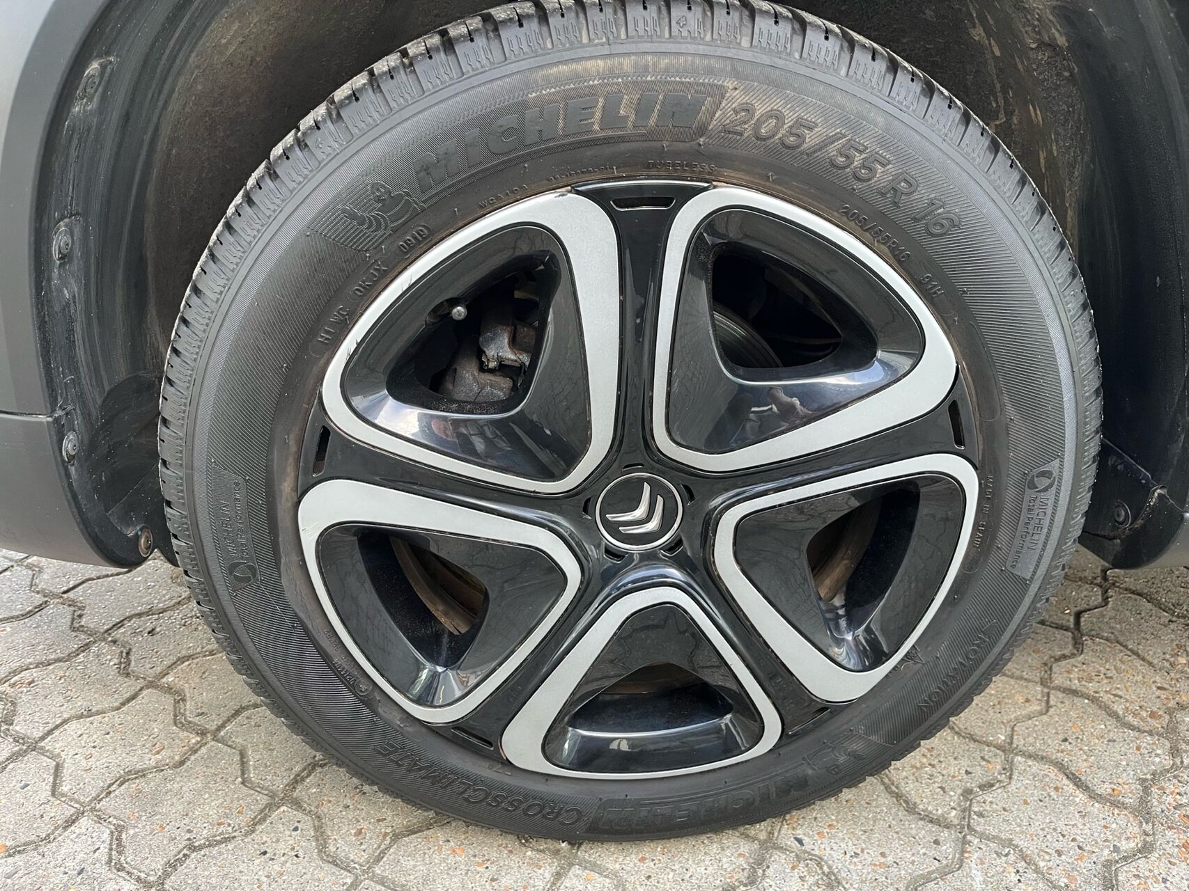 Billede af Citroën C3 Aircross 1,6 Blue HDi Blackline 100HK 5d