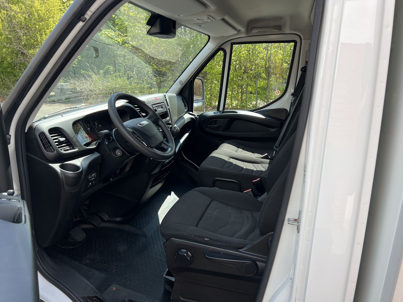 Billede af Iveco Daily 35S13 3750mm 2,3 D 126HK Ladv./Chas.