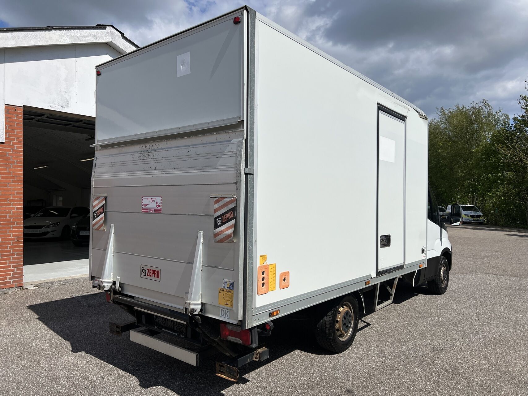 Billede af Iveco Daily 35S13 3750mm 2,3 D 126HK Ladv./Chas.
