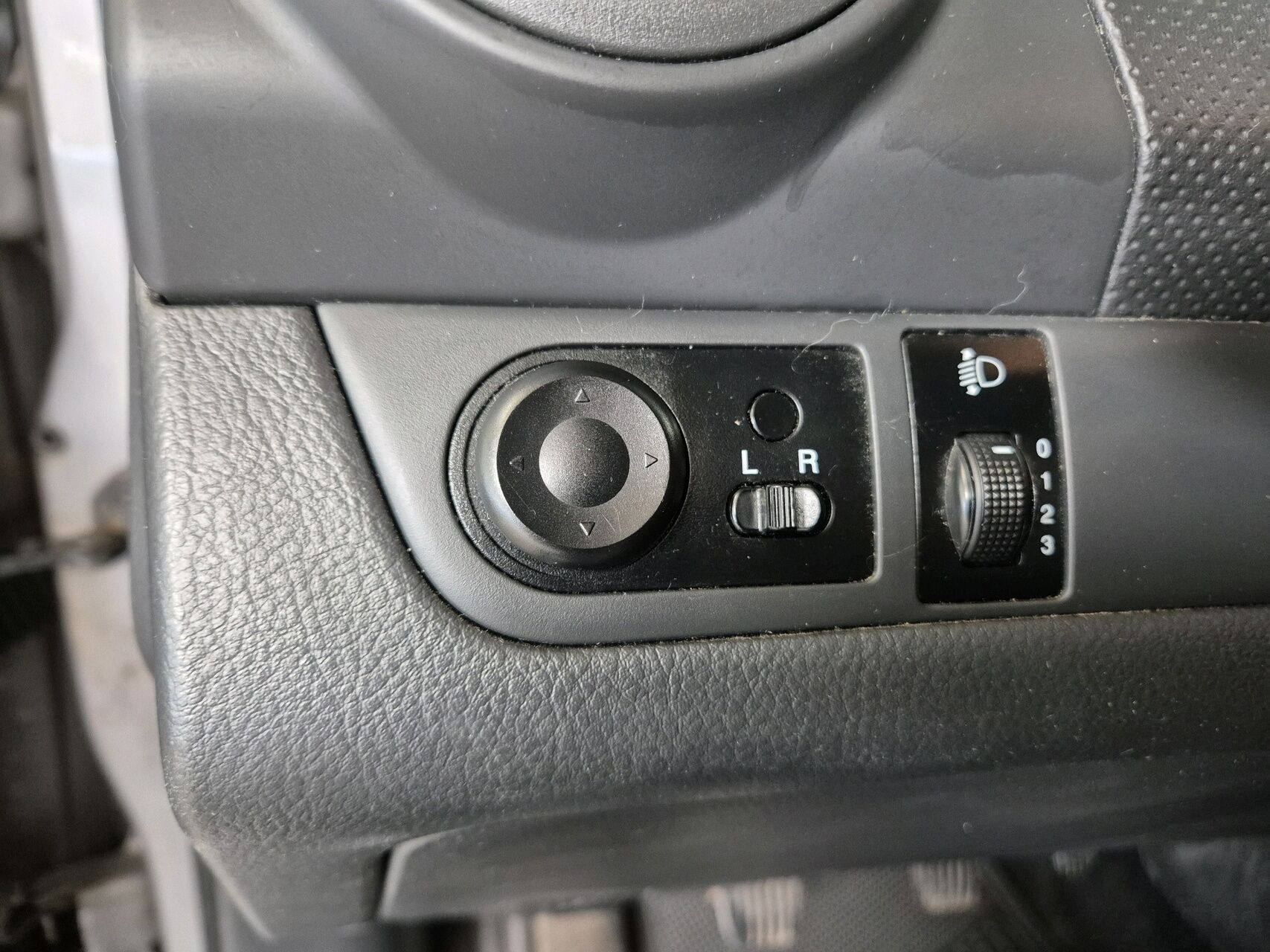 Billede af Chevrolet Aveo 1,2 16V LS A/C 84HK 5d