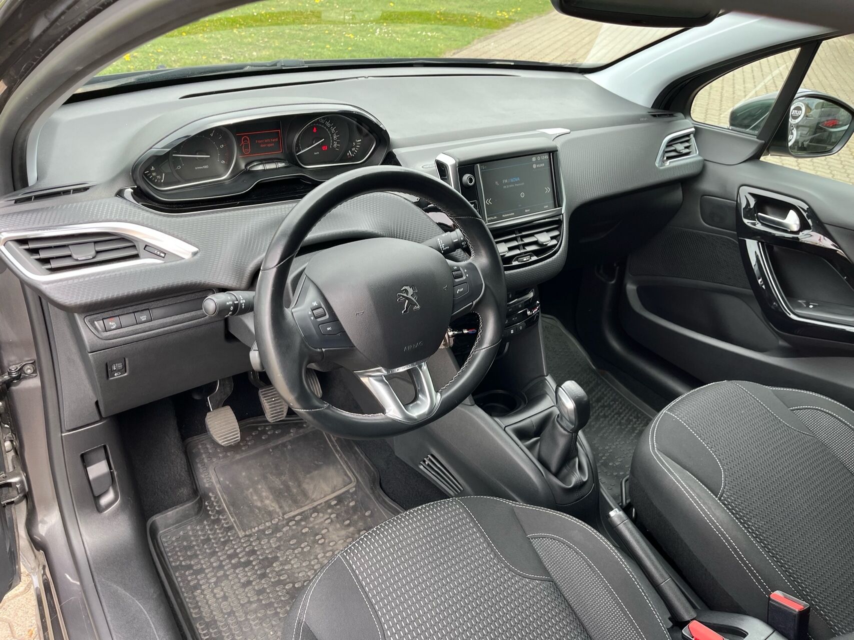 Billede af Peugeot 208 1,5 BlueHDi Prestige 100HK 5d