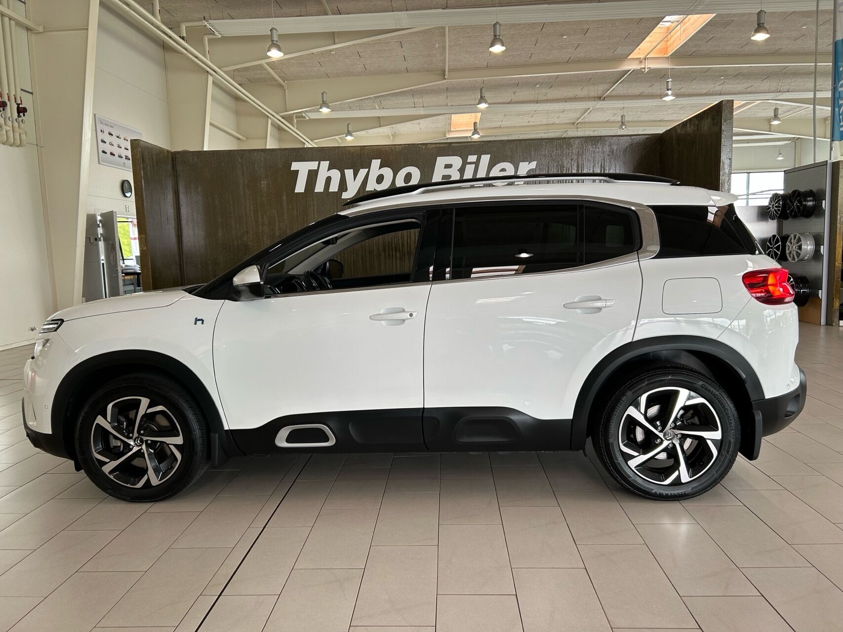 Billede af Citroën C5 Aircross 1,6 Plugin-hybrid Iconic EAT8 225HK 5d 8g Aut.