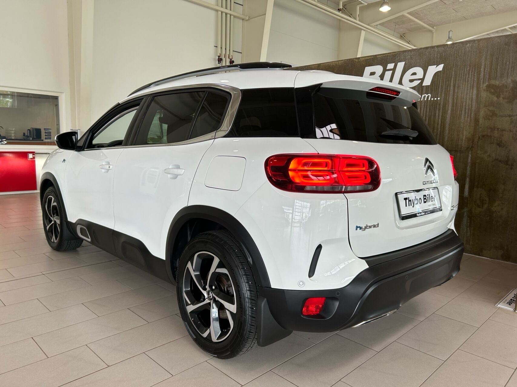 Billede af Citroën C5 Aircross 1,6 Plugin-hybrid Iconic EAT8 225HK 5d 8g Aut.