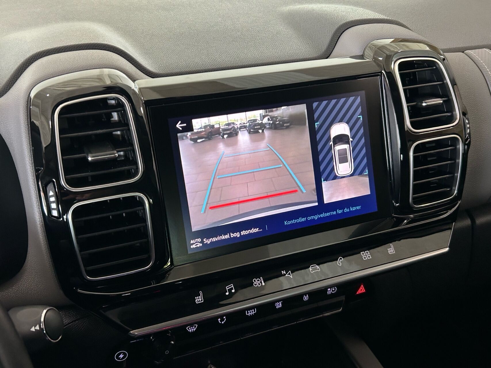 Billede af Citroën C5 Aircross 1,6 Plugin-hybrid Iconic EAT8 225HK 5d 8g Aut.