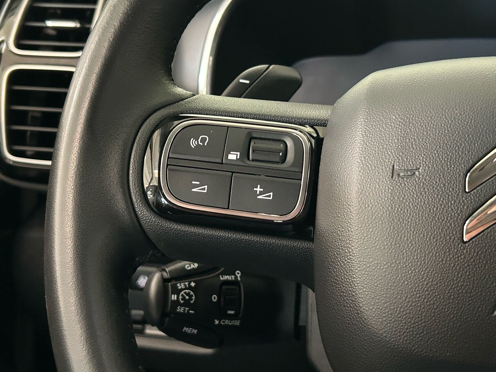 Billede af Citroën C5 Aircross 1,6 Plugin-hybrid Iconic EAT8 225HK 5d 8g Aut.