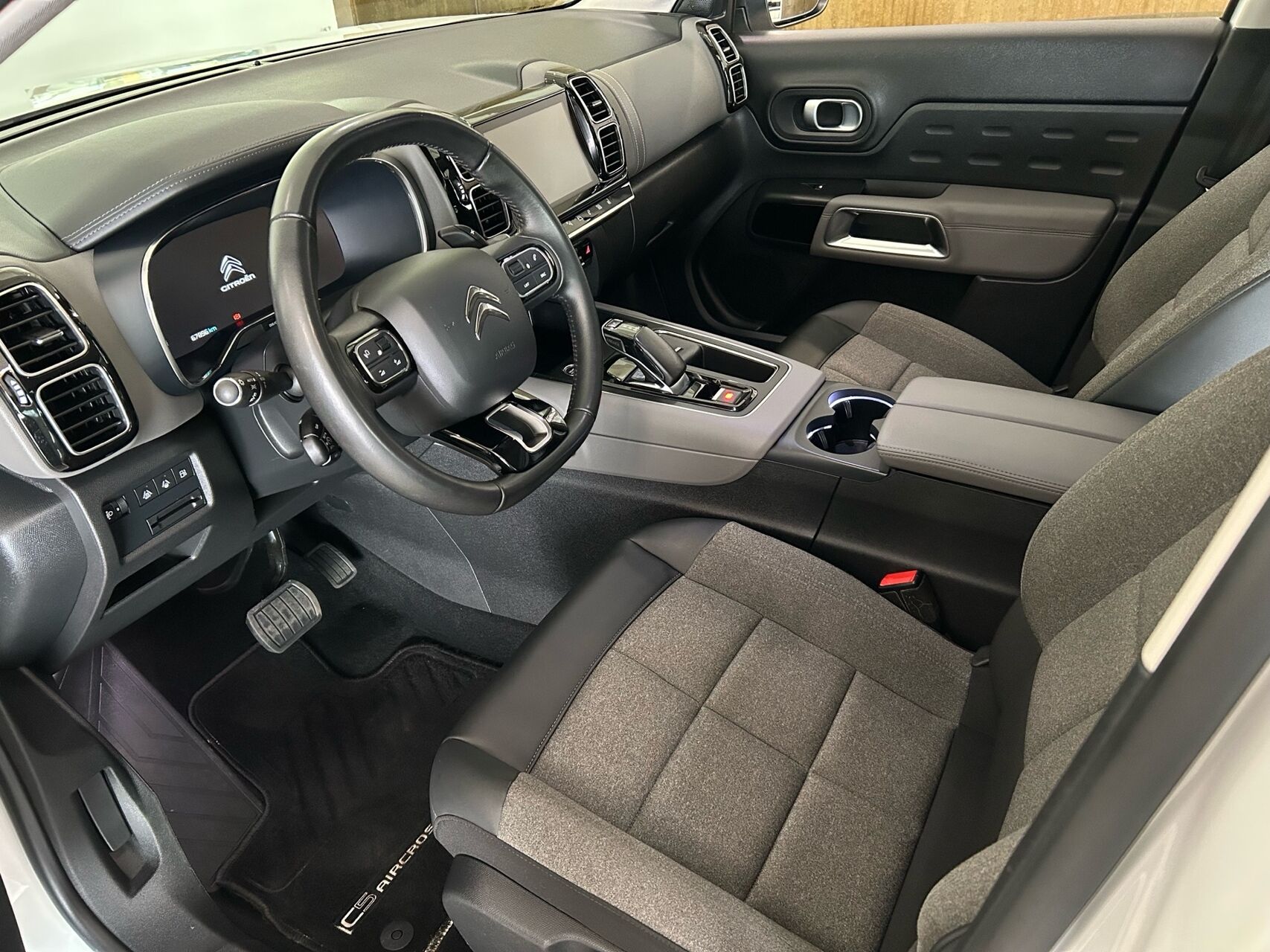 Billede af Citroën C5 Aircross 1,6 Plugin-hybrid Iconic EAT8 225HK 5d 8g Aut.