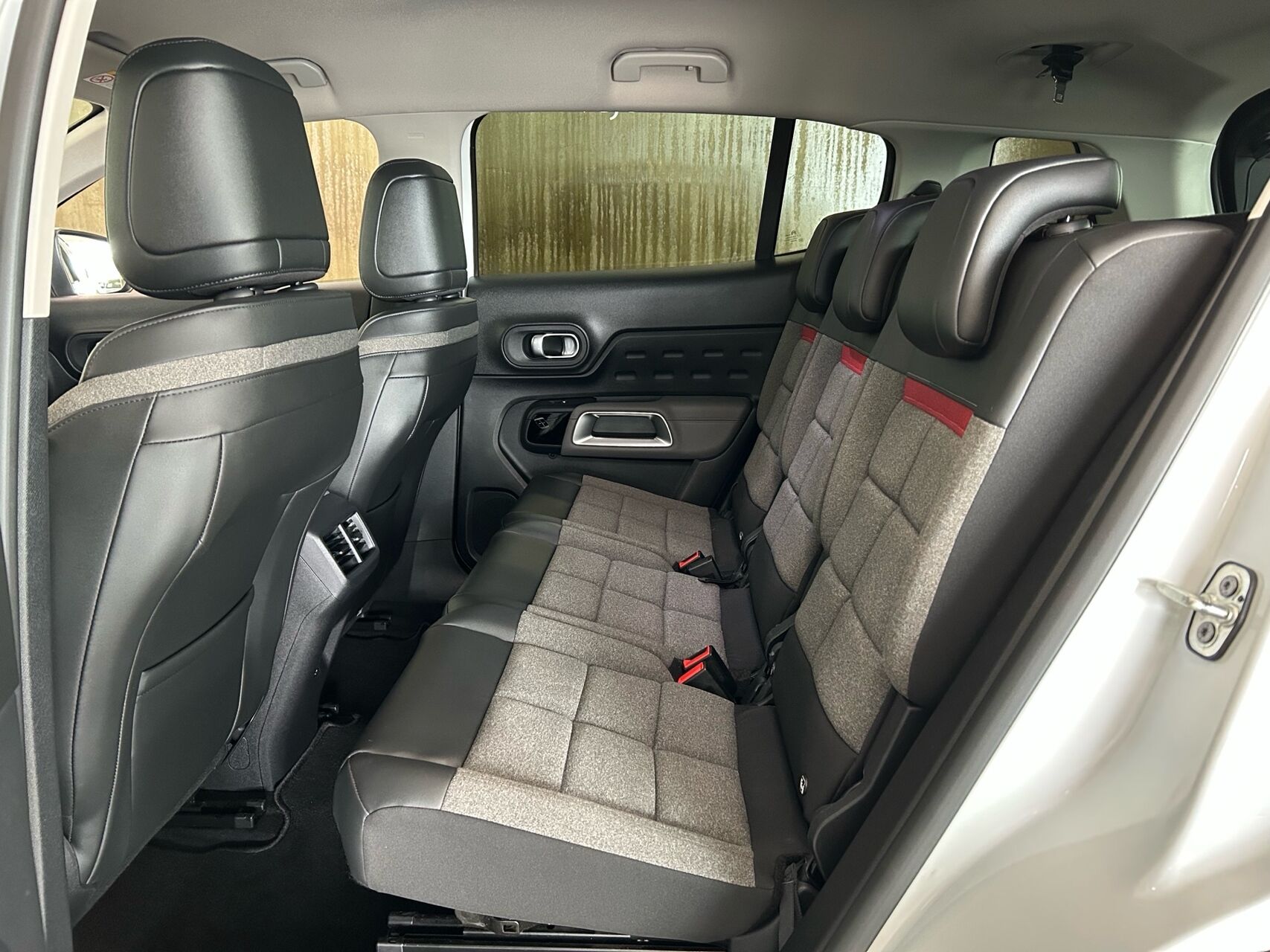 Billede af Citroën C5 Aircross 1,6 Plugin-hybrid Iconic EAT8 225HK 5d 8g Aut.