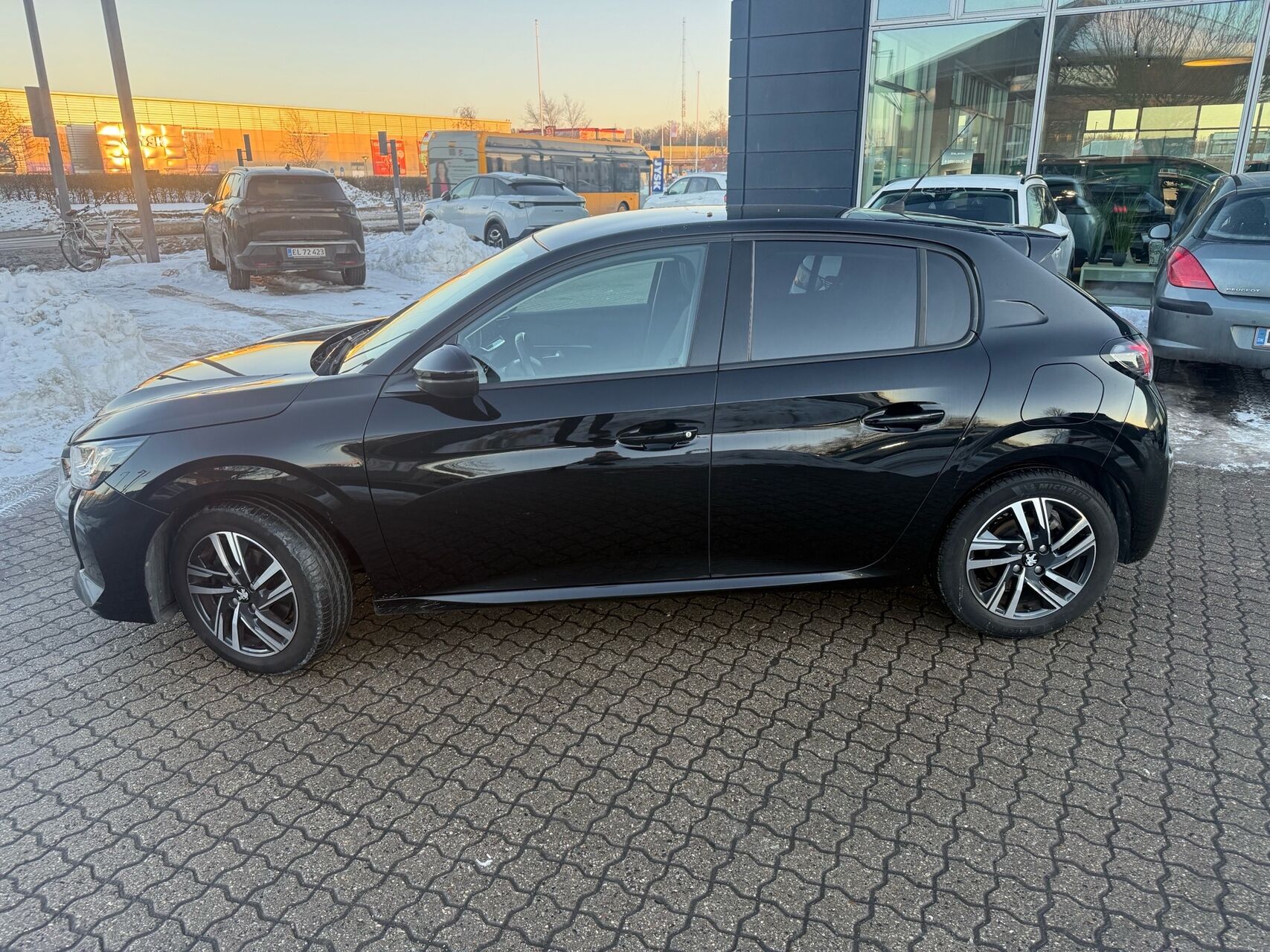 Billede af Peugeot 208 1,2 PureTech Allure Comfort 100HK 5d 6g