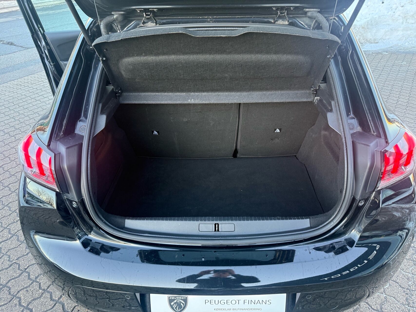 Billede af Peugeot 208 1,2 PureTech Allure Comfort 100HK 5d 6g