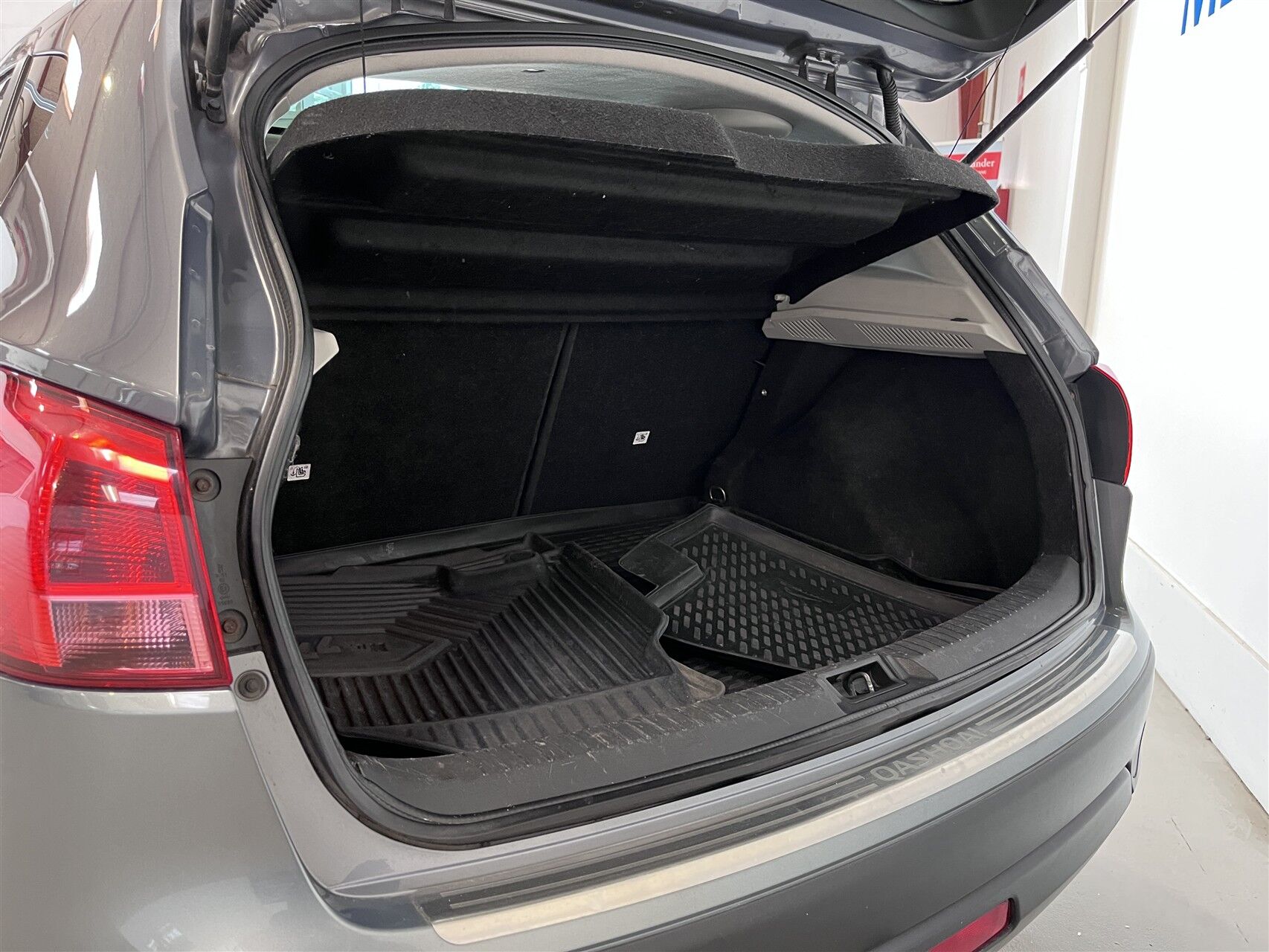 Billede af Nissan Qashqai 2,0 16V Tekna 4x2 141HK 5d 6g Aut.