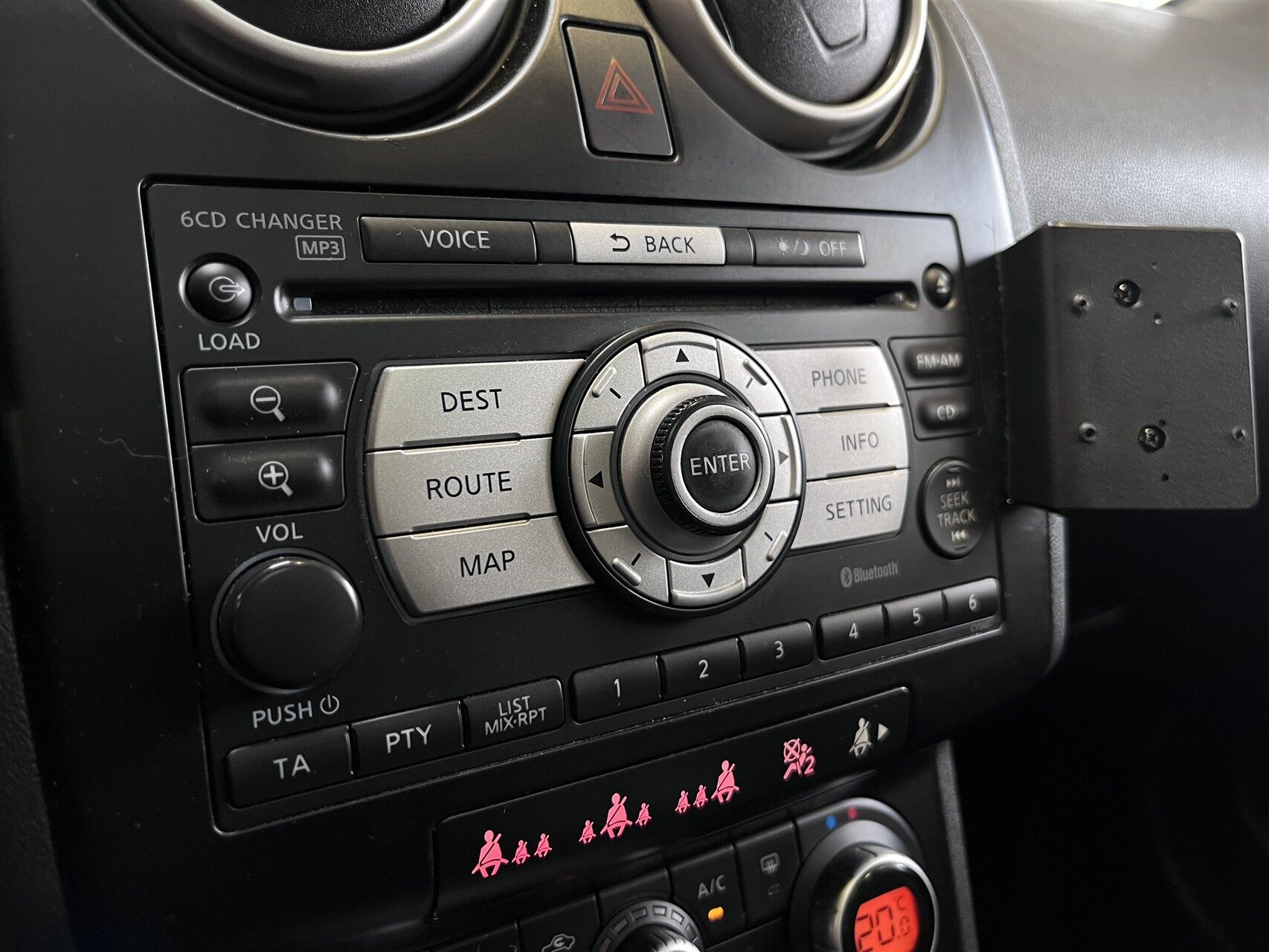 Billede af Nissan Qashqai 2,0 16V Tekna 4x2 141HK 5d 6g Aut.