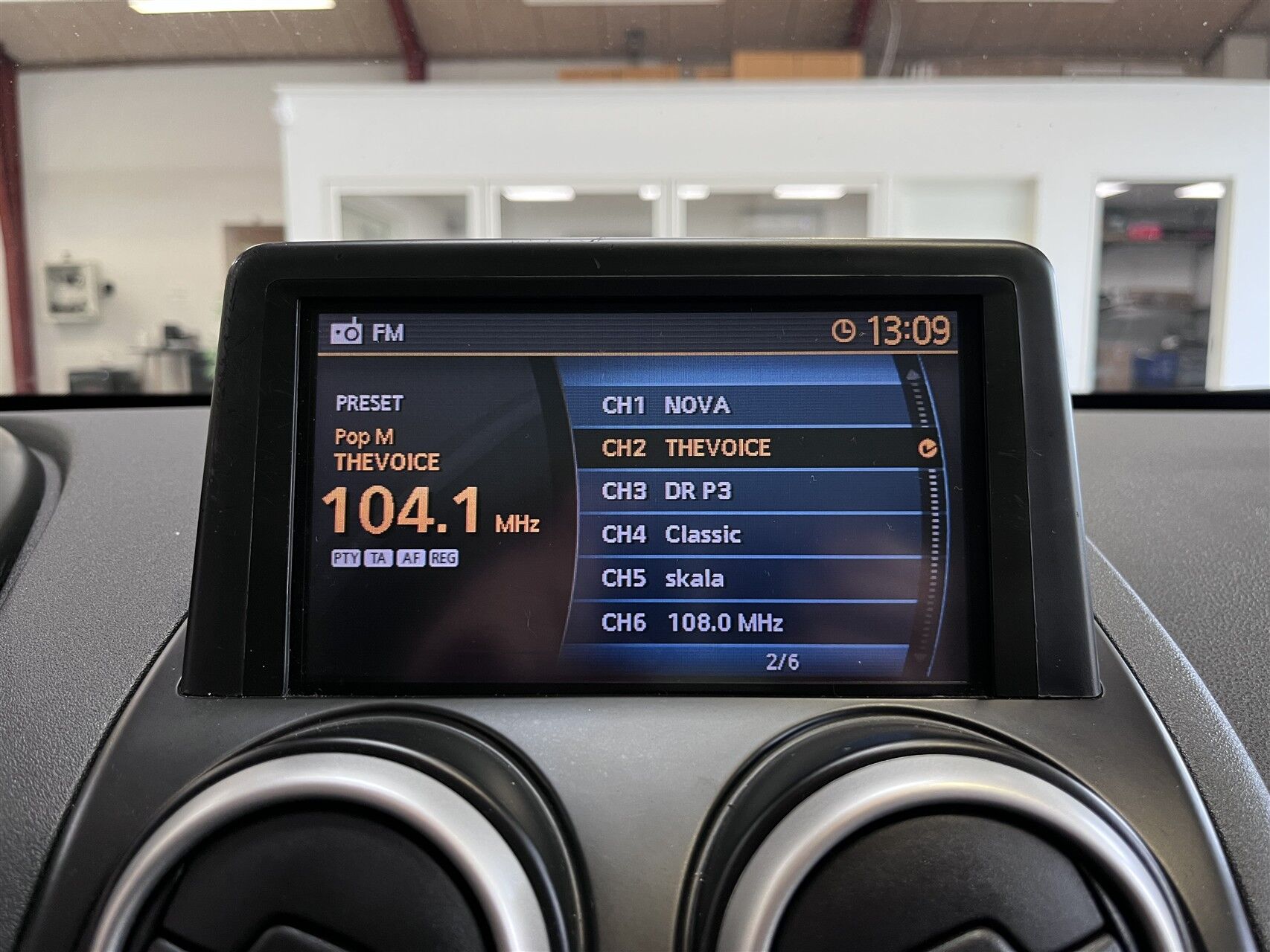 Billede af Nissan Qashqai 2,0 16V Tekna 4x2 141HK 5d 6g Aut.