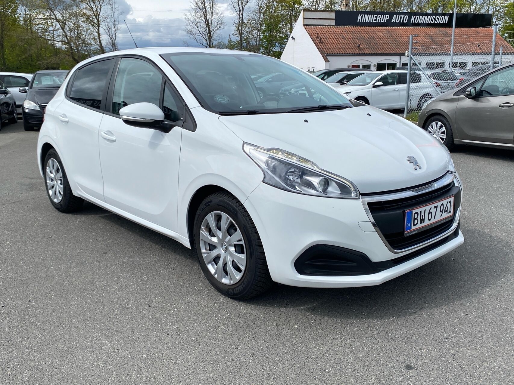 Billede af Peugeot 208 1,2 VTi Strike 82HK 5d