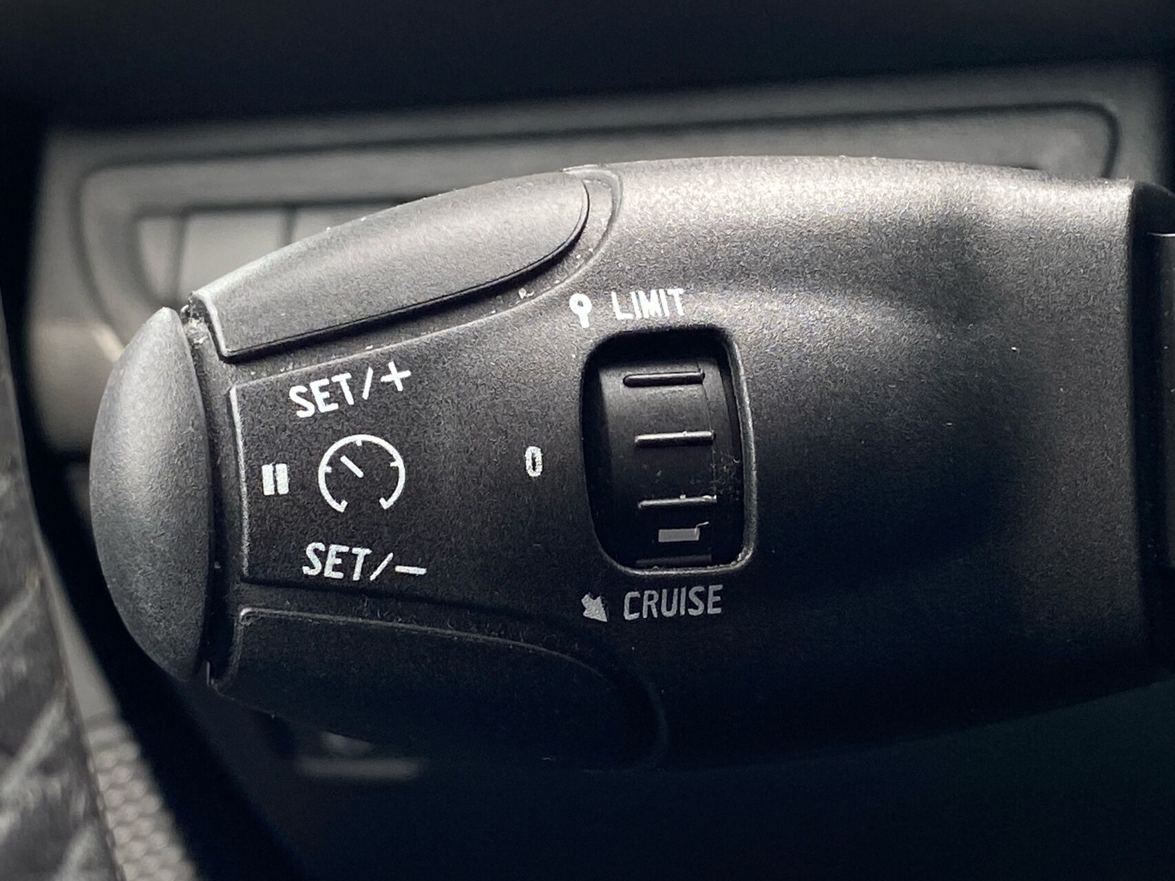 Billede af Peugeot 208 1,2 VTi Strike 82HK 5d