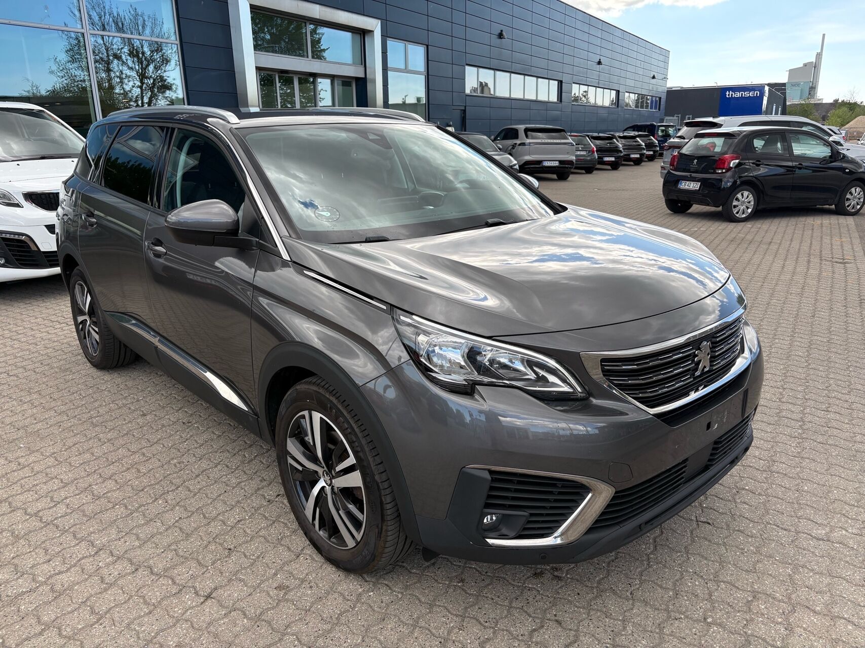 Billede af Peugeot 5008 1,2 e-THP Strike 130HK 5d