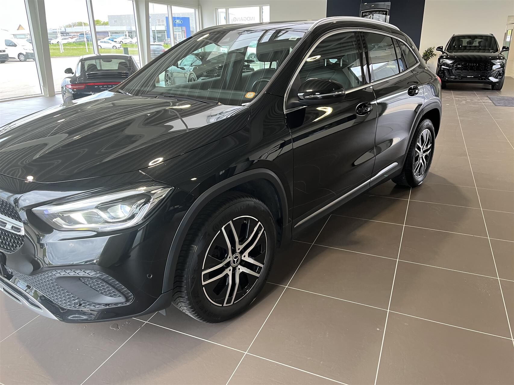 Billede af Mercedes-Benz GLA200 1,3 Progressive 7G-Tronic 163HK 5d 7g Aut.