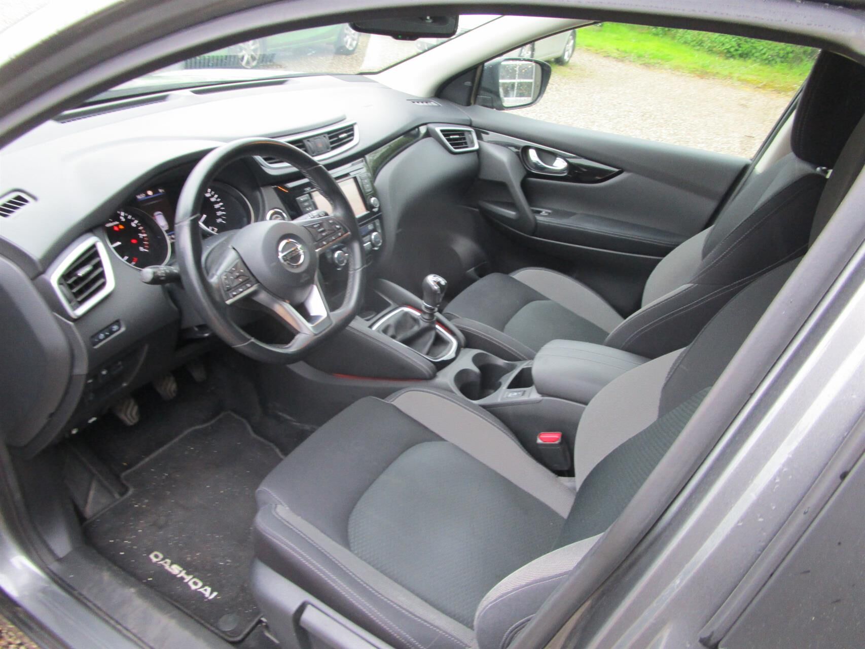 Billede af Nissan Qashqai 1,3 Dig-T N-Connecta 140HK 5d 6g