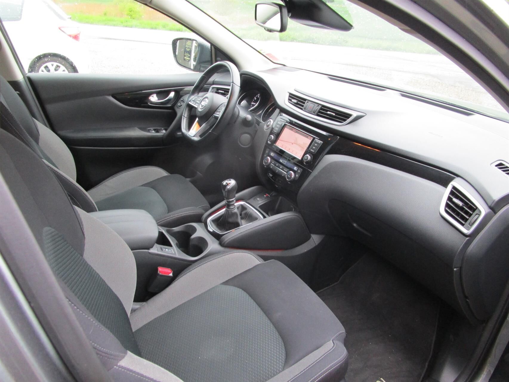Billede af Nissan Qashqai 1,3 Dig-T N-Connecta 140HK 5d 6g